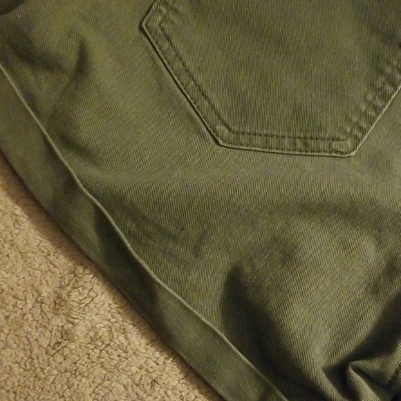 Shorts - Picture 5 of 5